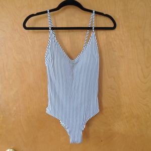 ✨ Clearance! H&M one piece swimsuit